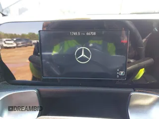 2020 Mercedes-Benz GLB 250 z VIN W1N4M4GB1LW042630, wystawiony jako IAAI lot #41981299 z przebiegiem 66 708 mil mil oraz . Historia ofert i sprzedaży dostępna na DreamBid. Obrazek 7.