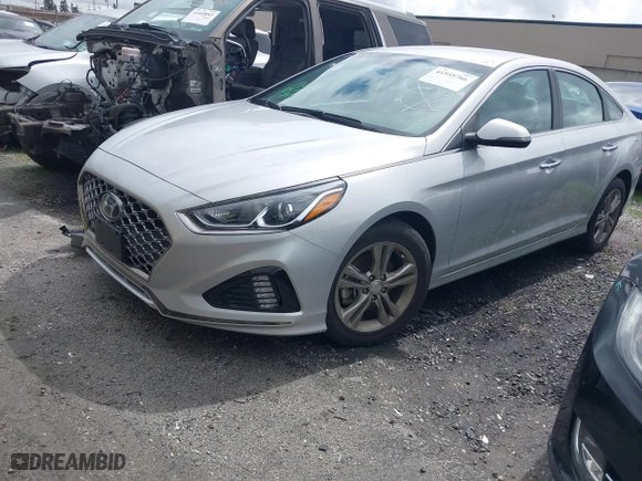 2019 Hyundai Sonata Sport with VIN 5NPE34AF4KH783417, listed as a IAAI auction lot 41555766 with 40,634 mi miles. Bid and sale history available at carsss.com. Image 18.