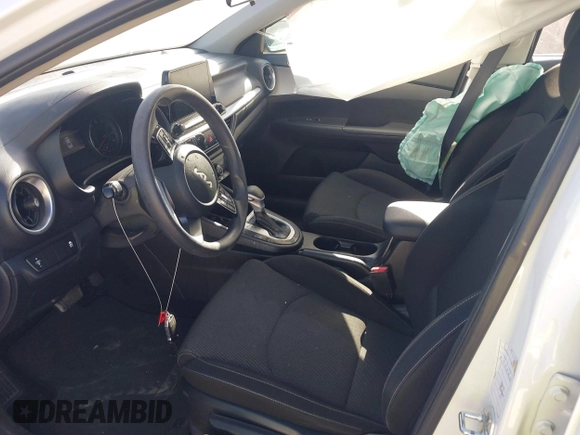 2022 Kia Forte LXS z VIN 3KPF24AD7NE479402, wystawiony jako IAAI lot #41629995 z przebiegiem 54 864 mil mil oraz . Historia ofert i sprzedaży dostępna na DreamBid. Obrazek 5.