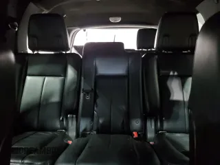 2015 Ford Expedition XLT z VIN 1FMJU1JT7FEF38984, wystawiony jako Copart lot #42081555 z przebiegiem 101 225 mil mil oraz Szkoda całkowita • Salvage title. Historia ofert i sprzedaży dostępna na DreamBid. Obrazek 10.