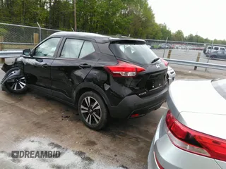 2020 Nissan Kicks SV z VIN 3N1CP5CV2LL491615, wystawiony jako IAAI lot #42011755 z przebiegiem 90 268 mil mil oraz . Historia ofert i sprzedaży dostępna na DreamBid. Obrazek 3.