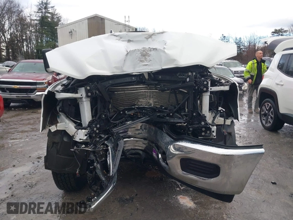 2022 Ram 2500 Tradesman with VIN 3C6UR5HL5NG377811, listed as a IAAI auction lot 41198331 with 104,892 mi miles. Bid and sale history available at carsss.com. Image 12.