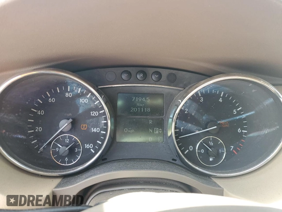 2008 Mercedes-Benz R 3.5L with VIN 4JGCB65E08A076771, listed as a Copart auction lot 57267195 with 201,118 mi miles and Salvage title. Bid and sale history available at DreamBid. Image 9.