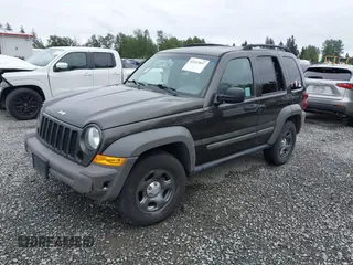 2006 Jeep Liberty Sport z VIN 1J4GL48KX6W164231, wystawiony jako IAAI lot #42247897 z przebiegiem 177 394 mil mil oraz . Historia ofert i sprzedaży dostępna na DreamBid. Obrazek 17.