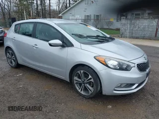 2016 Kia Forte EX with VIN KNAFX5A85G5496365, listed as a IAAI auction lot 41920359 with 127,907 mi miles and . Bid and sale history available at carsss.com. Image 1.