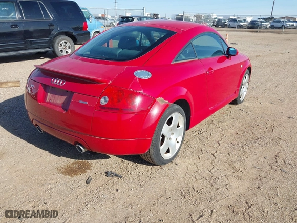 2001 Audi TT with VIN TRUWT28N911007947, listed as a IAAI auction lot 42078785 with 114,721 mi miles. Bid and sale history available at carsss.com. Image 4.