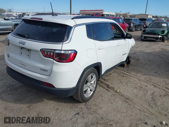 2022 Jeep Compass Latitude with VIN 3C4NJCBB7NT214335, listed as a IAAI auction lot 41683856 with 41,871 mi miles and . Bid and sale history available at carsss.com. Image 4.