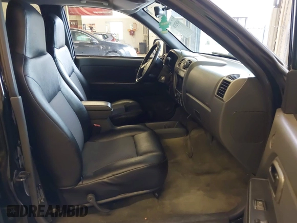 2004 Chevrolet Colorado 1SB LS Z85 with VIN 1GCDT136748180843, listed as a IAAI auction lot 41852070 with 113,110 mi miles. Bid and sale history available at carsss.com. Image 5.