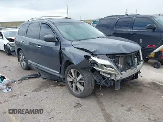 2014 Nissan Pathfinder S z VIN 5N1AR2MM0EC705286, wystawiony jako IAAI lot #41909850 z przebiegiem 136 091 mil mil oraz . Historia ofert i sprzedaży dostępna na DreamBid. Obrazek 1.