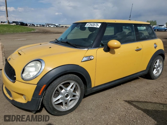 2009 MINI Hardtop S with VIN WMWMF73539TW85832, listed as a Copart auction lot 57343575 with 172,564 mi miles and Clean title. Bid and sale history available at DreamBid. Image 1.