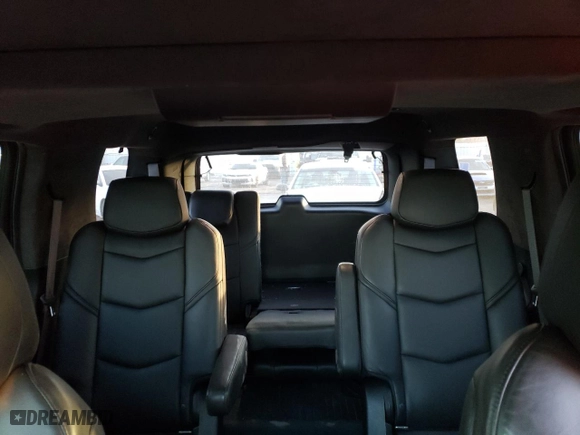 2019 Cadillac Escalade Platinum with VIN 1GYS4DKJ7KR386452, listed as a Copart auction lot 83686144 with 125,437 mi miles and Salvage Title. Bid and sale history available at carsss.com. Image 10.