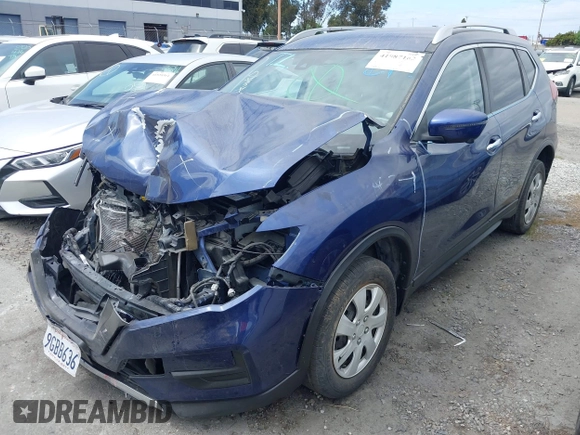 2019 Nissan Rogue SV with VIN JN8AT2MT7KW268205, listed as a IAAI auction lot 41987162 with 59,702 mi miles. Bid and sale history available at carsss.com. Image 2.