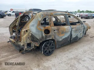 2022 Jeep Cherokee Trailhawk with VIN 1C4PJMBX4ND517170, listed as a IAAI auction lot 42136339 with Not provided miles and . Bid and sale history available at DreamBid. Image 4.
