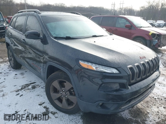 2016 Jeep Cherokee Latitude with VIN 1C4PJMCS1GW326557, listed as a IAAI auction lot 41474801 with 207,805 mi miles. Bid and sale history available at carsss.com. Image 17.