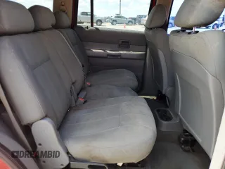 2005 Dodge Durango SXT with VIN 1D4HB38N65F614038, listed as a Copart auction lot 63580585 with 301,673 mi miles and Salvage title. Bid and sale history available at DreamBid. Image 10.