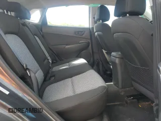2021 Hyundai Kona SE z VIN KM8K1CAA2MU646536, wystawiony jako Copart lot #55553755 z przebiegiem 36 167 mil mil oraz Szkoda całkowita • Salvage title. Historia ofert i sprzedaży dostępna na DreamBid. Obrazek 10.