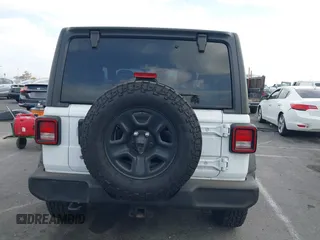 2018 Jeep Wrangler Sport S with VIN 1C4GJXAG0JW173936, listed as a IAAI auction lot 41070756 with Not Provided miles and . Bid and sale history available at DreamBid. Image 15.
