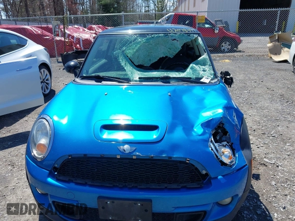 2011 MINI Hardtop S with VIN WMWSV3C57BTY24448, listed as a IAAI auction lot 42078399 with 166,033 mi miles and . Bid and sale history available at DreamBid. Image 11.