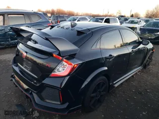 2019 Honda Civic Type R Touring with VIN SHHFK8G76KU200213, listed as a Copart auction lot 82339284 with 0 mi miles and Salvage Title. Bid and sale history available at carsss.com. Image 3.
