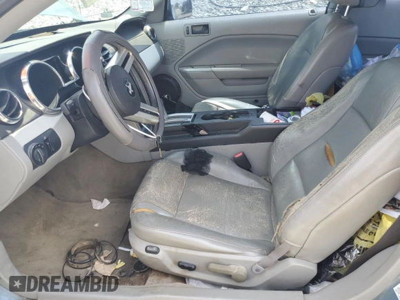 2007 Ford Mustang Deluxe с VIN 1ZVFT80N475341178, выставлен на аукционе Copart как лот 56350015 с пробегом 275 292 миль миль и Списание • Salvage title. История ставок и продаж доступна на DreamBid. Изображение 7.