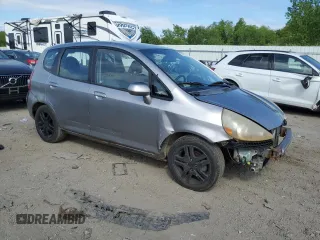 2007 Honda Fit z VIN JHMGD37427S059531, wystawiony jako Copart lot #57025775 z przebiegiem 224 576 mil mil oraz Czysty tytuł • Clean title. Historia ofert i sprzedaży dostępna na DreamBid. Obrazek 4.