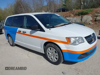2019 Dodge Grand Caravan SE with VIN 2C4RDGBG8KR646829, listed as a IAAI auction lot 42136947 with 73,015 mi miles and . Bid and sale history available at DreamBid. Image 1.