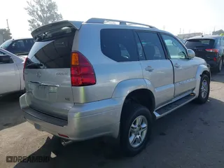 2006 Lexus GX 470 with VIN JTJBT20X060118385, listed as a IAAI auction lot 40566402 with 220,994 mi miles. Bid and sale history available at carsss.com. Image 4.