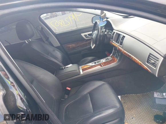 2013 Jaguar XF I4 RWD with VIN SAJWA0ES8DPS97356, listed as a IAAI auction lot 41921807 with 1 mi miles. Bid and sale history available at carsss.com. Image 5.