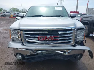 2010 GMC Sierra 1500 SLE z VIN 1GTSKVE30AZ167653, wystawiony jako IAAI lot #42085050 z przebiegiem 118 473 mil mil oraz . Historia ofert i sprzedaży dostępna na DreamBid. Obrazek 12.