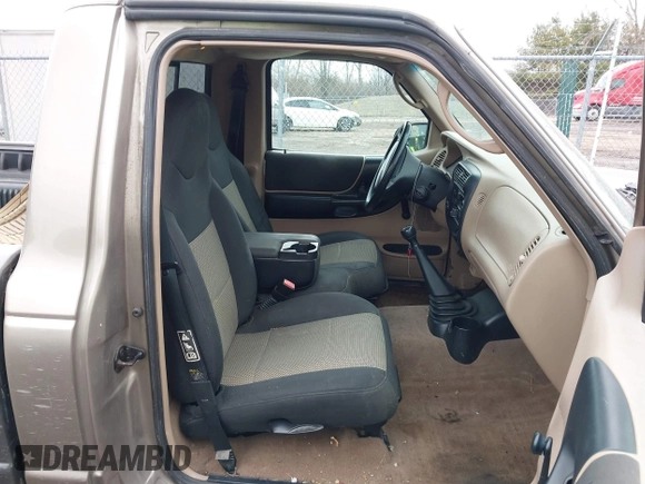 2003 Ford Ranger XL with VIN 1FTYR10D13TA05132, listed as a IAAI auction lot 41639840 with 192,346 mi miles. Bid and sale history available at carsss.com. Image 5.