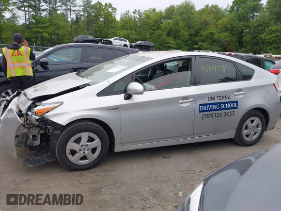 2010 Toyota Prius II z VIN JTDKN3DU4A0149991, wystawiony jako IAAI lot #42309771 z przebiegiem 262 350 mil mil oraz . Historia ofert i sprzedaży dostępna na DreamBid. Obrazek 14.