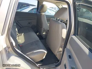2005 Jeep Grand Cherokee Laredo with VIN 1J4HR48N35C647637, listed as a IAAI auction lot 38514345 with 167,342 mi miles. Bid and sale history available at carsss.com. Image 8.