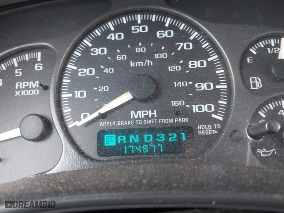2002 Chevrolet Silverado 1500 Work Truck with VIN 2GCEC19X021368155, listed as a IAAI auction lot 41758746 with 174,877 mi miles. Bid and sale history available at carsss.com. Image 7.