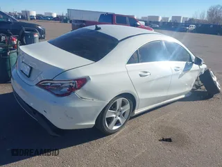 2017 Mercedes-Benz CLA 250 z VIN WDDSJ4EB2HN441656, wystawiony jako IAAI lot #41335963 z przebiegiem 91 658 mil mil oraz . Historia ofert i sprzedaży dostępna na DreamBid. Obrazek 4.