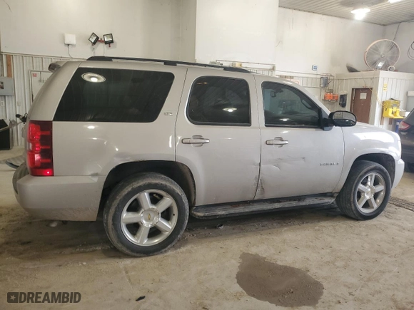2007 Chevrolet Tahoe LT with VIN 1GNFK13067R153288, listed as a Copart auction lot 48900095 with 288,080 mi miles and Non Repairable. Bid and sale history available at carsss.com. Image 3.