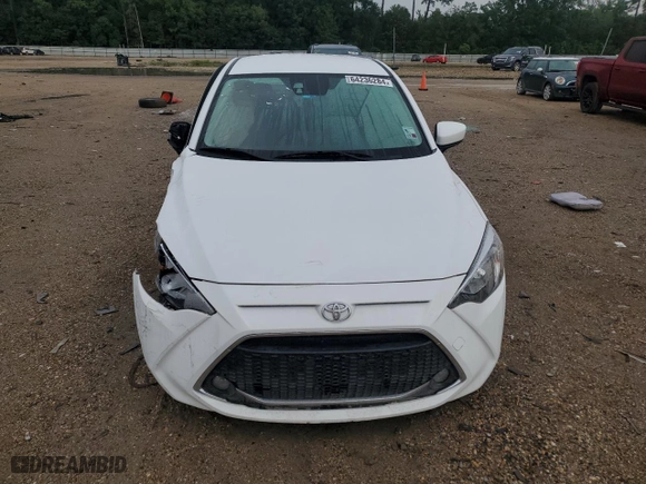 2019 Toyota Yaris Sedan L with VIN 3MYDLBYV1KY525177, listed as a Copart auction lot 64236284 with 18,710 mi miles and Salvage Title. Bid and sale history available at carsss.com. Image 5.