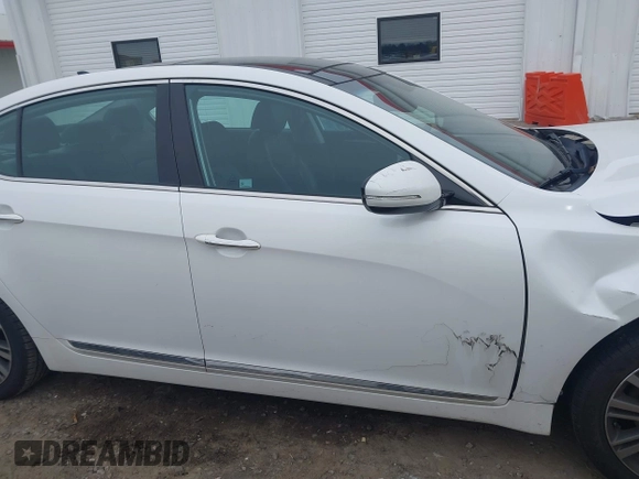2016 Kia Cadenza Premium z VIN KNALN4D71G5213580, wystawiony jako IAAI lot #41306716 z przebiegiem 124 664 mil mil oraz . Historia ofert i sprzedaży dostępna na DreamBid. Obrazek 13.