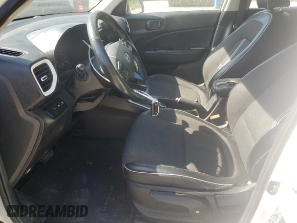 2022 Hyundai Venue Limited z VIN KMHRC8A3XNU148819, wystawiony jako Copart lot #62089855 z przebiegiem 191 541 mil mil oraz Szkoda całkowita • Salvage title. Historia ofert i sprzedaży dostępna na DreamBid. Obrazek 7.