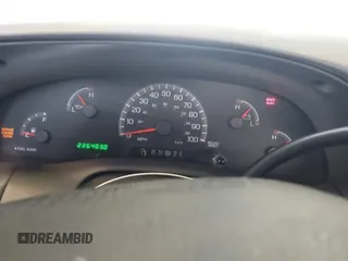 2002 Ford F-150 XL с VIN 1FTRF07232KA47835, выставлен на аукционе IAAI как лот 42718285 с пробегом 226 403 миль миль и . История ставок и продаж доступна на DreamBid. Изображение 7.