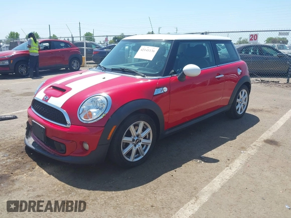 2013 MINI Hardtop S with VIN WMWSV3C54DT389391, listed as a IAAI auction lot 42141136 with 72,100 mi miles and . Bid and sale history available at DreamBid. Image 2.
