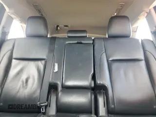 2016 Toyota Highlander XLE z VIN 5TDJKRFH4GS505627, wystawiony jako Copart lot #56108135 z przebiegiem 111 394 mil mil oraz Szkoda całkowita • Salvage title. Historia ofert i sprzedaży dostępna na DreamBid. Obrazek 10.