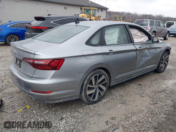 2020 Volkswagen Jetta GLI S z VIN 3VW6T7BU9LM011281, wystawiony jako IAAI lot #41576884 z przebiegiem 66 252 mil mil oraz . Historia ofert i sprzedaży dostępna na DreamBid. Obrazek 4.