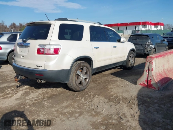 2011 GMC Acadia SLT2 with VIN 1GKKVSED1BJ184190, listed as a IAAI auction lot 41685394 with 211,742 mi miles. Bid and sale history available at carsss.com. Image 4.