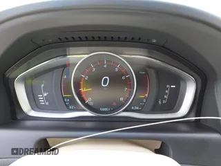 2016 Volvo XC60 T5 Drive-E Premier с VIN YV440MDK0G2784762, выставлен на аукционе IAAI как лот 42159471 с пробегом 59 951 миль миль и . История ставок и продаж доступна на DreamBid. Изображение 7.