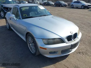 2000 BMW Z3 2.8L with VIN 4USCH3343YLF43582, listed as a IAAI auction lot 41754289 with 70,262 mi miles. Bid and sale history available at carsss.com. Image 1.