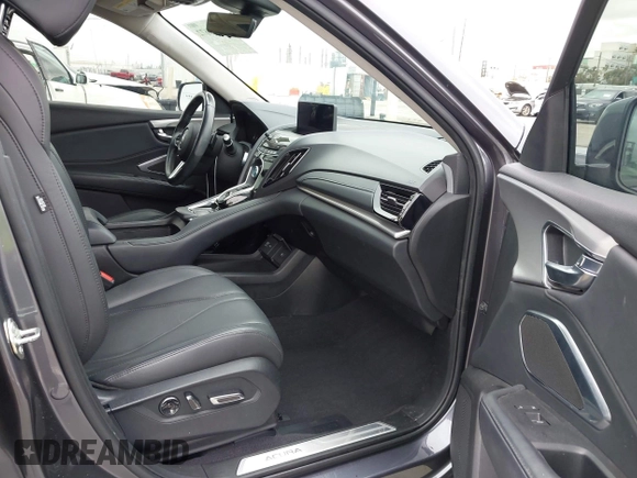 2019 Acura RDX with VIN 5J8TC1H36KL010513, listed as a IAAI auction lot 42438672 with 109,421 mi miles and . Bid and sale history available at DreamBid. Image 5.