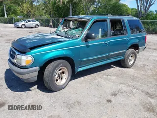 1998 Ford Explorer XLT z VIN 1FMZU32EXWUC84059, wystawiony jako IAAI lot #42260114 z przebiegiem 173 383 mil mil oraz . Historia ofert i sprzedaży dostępna na DreamBid. Obrazek 17.