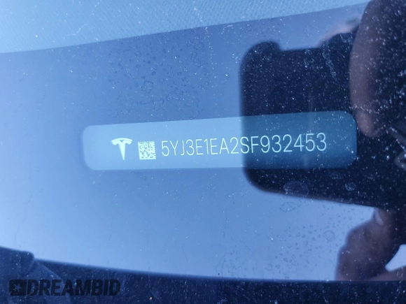 2025 Tesla Model 3 Long Range with VIN 5YJ3E1EA2SF932453, listed as a Copart auction lot 46695905 with 1,673 mi miles and Salvage Title. Bid and sale history available at carsss.com. Image 12.