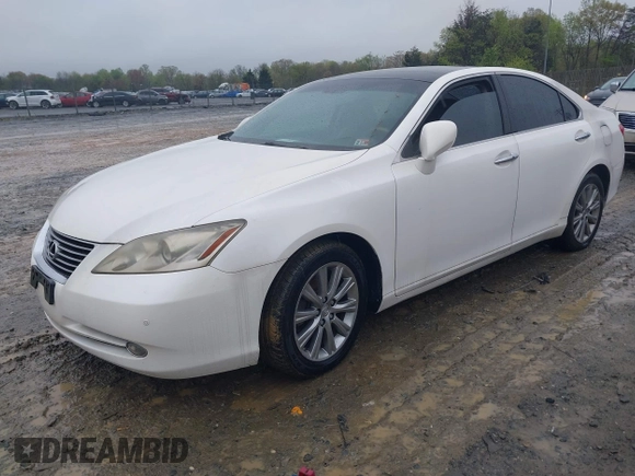 2007 Lexus ES 350 with VIN JTHBJ46G872018230, listed as a IAAI auction lot 42027229 with 307,431 mi miles. Bid and sale history available at carsss.com. Image 2.
