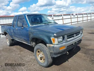 1994 Toyota Pickup DX с VIN 4TARN13P2RZ223233, выставлен на аукционе IAAI как лот 42261322 с пробегом 365 062 миль миль и . История ставок и продаж доступна на DreamBid. Изображение 1.
